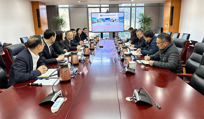 京投公司党委副书记、工会主席张宇一行赴云顶国际智能公司调研并与苏州科技城党...